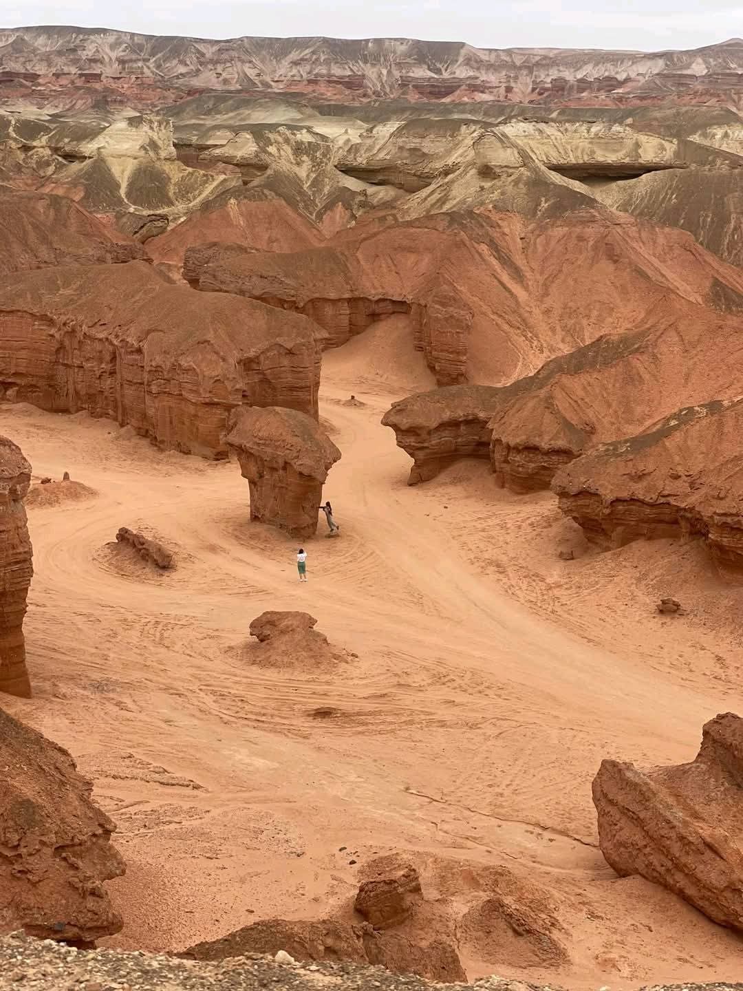 Paisagem das Colinas Mbindy Yo Mutuaty